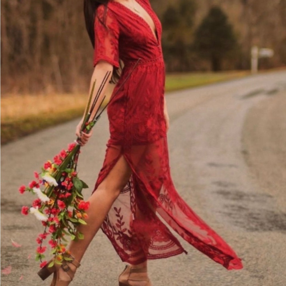 Size small Lace maroon fall dress